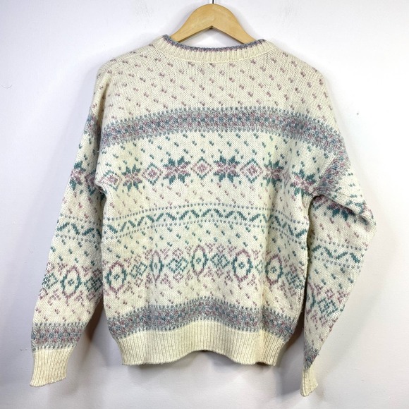 Eddie Bauer Cream Patterned Crew Neck Sweater - Picture 7 of 11